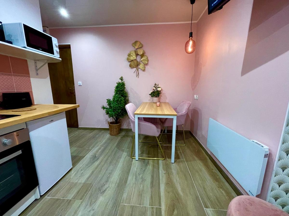 Trith-Saint-Leger Capstay Color Valenciennes & Netflix מראה חיצוני תמונה
