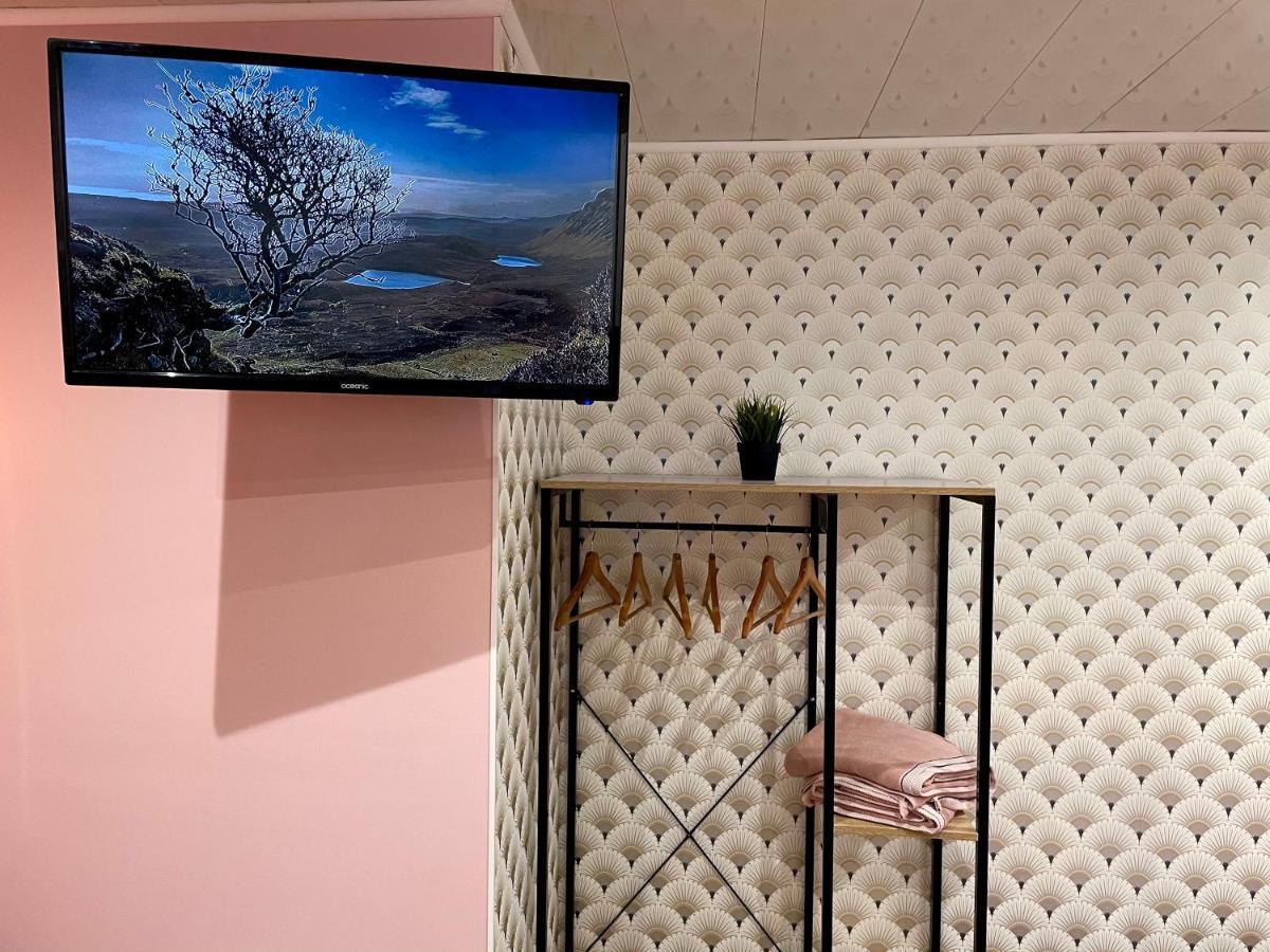 Trith-Saint-Leger Capstay Color Valenciennes & Netflix מראה חיצוני תמונה
