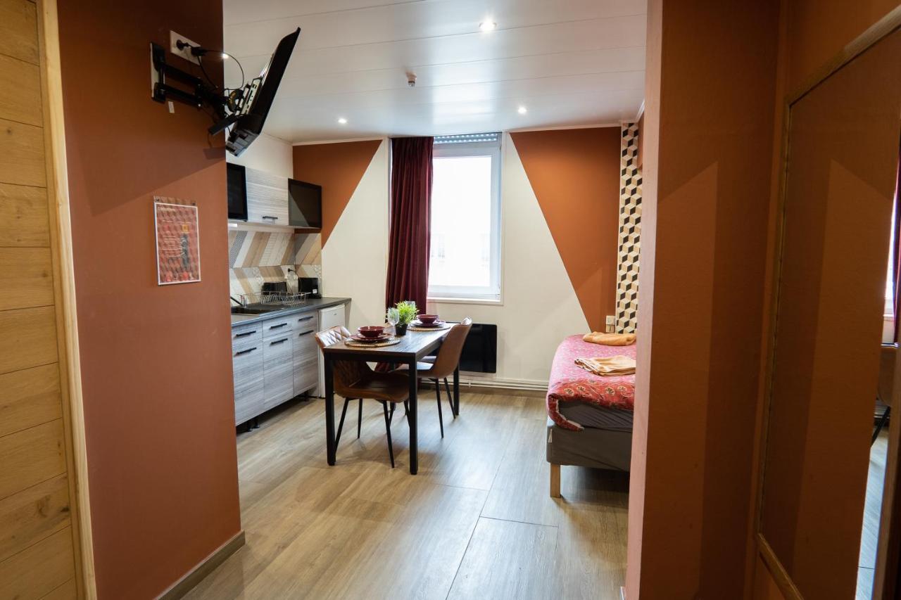 Trith-Saint-Leger Capstay Color Valenciennes & Netflix מראה חיצוני תמונה