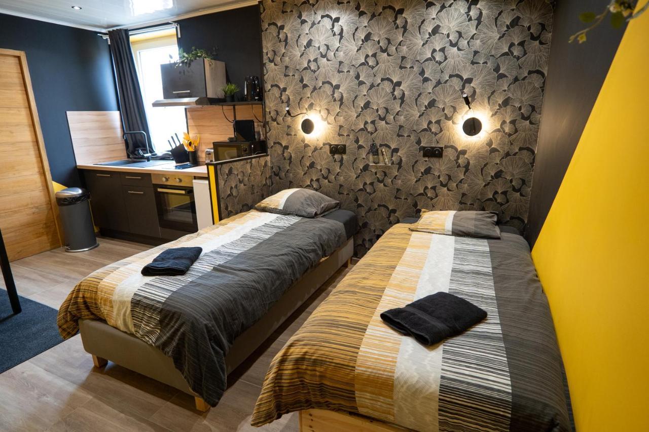 Trith-Saint-Leger Capstay Color Valenciennes & Netflix מראה חיצוני תמונה