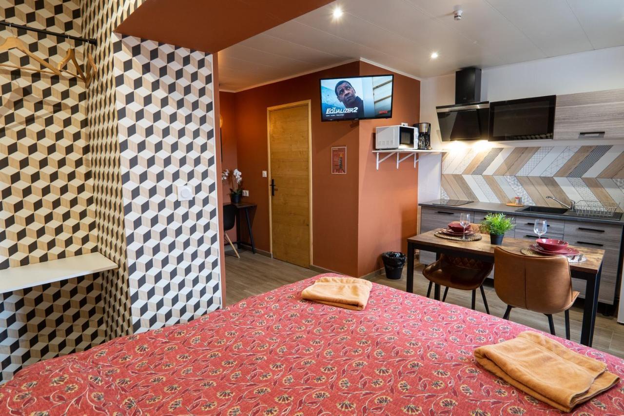 Trith-Saint-Leger Capstay Color Valenciennes & Netflix מראה חיצוני תמונה